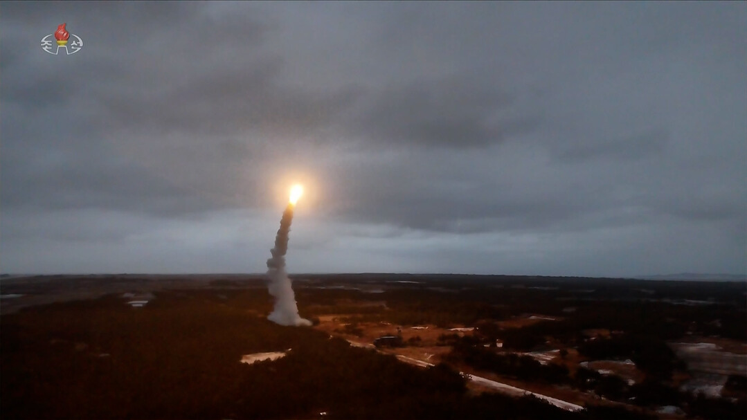 북, 이틀 연속 탄도미사일 발사…